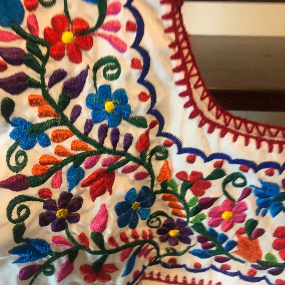 lightweight Mexican theme embroidered top. - Picture 3 of 5